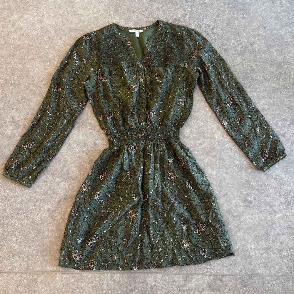 Splendid Green Floral Long Sleeve Dress
